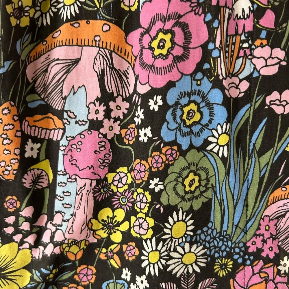 Nooworks Magical Mushrooms Shortall (Ash & Chess design) - Picture 4 of 4